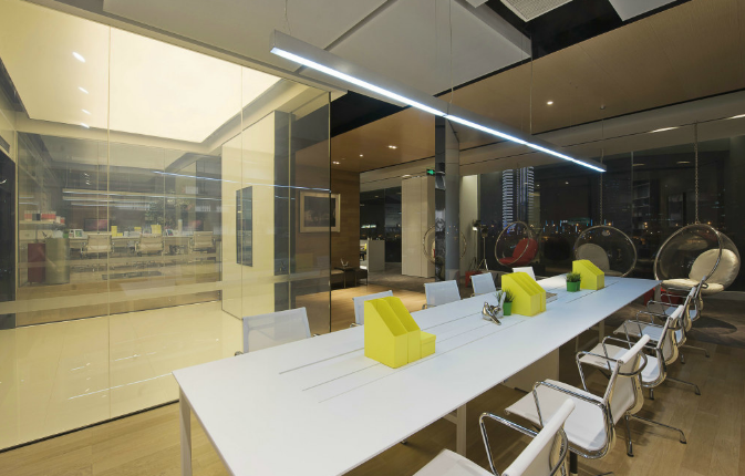 上海辦公室裝修設(shè)計：木地板鋪設(shè)，扣條究竟需不需要？